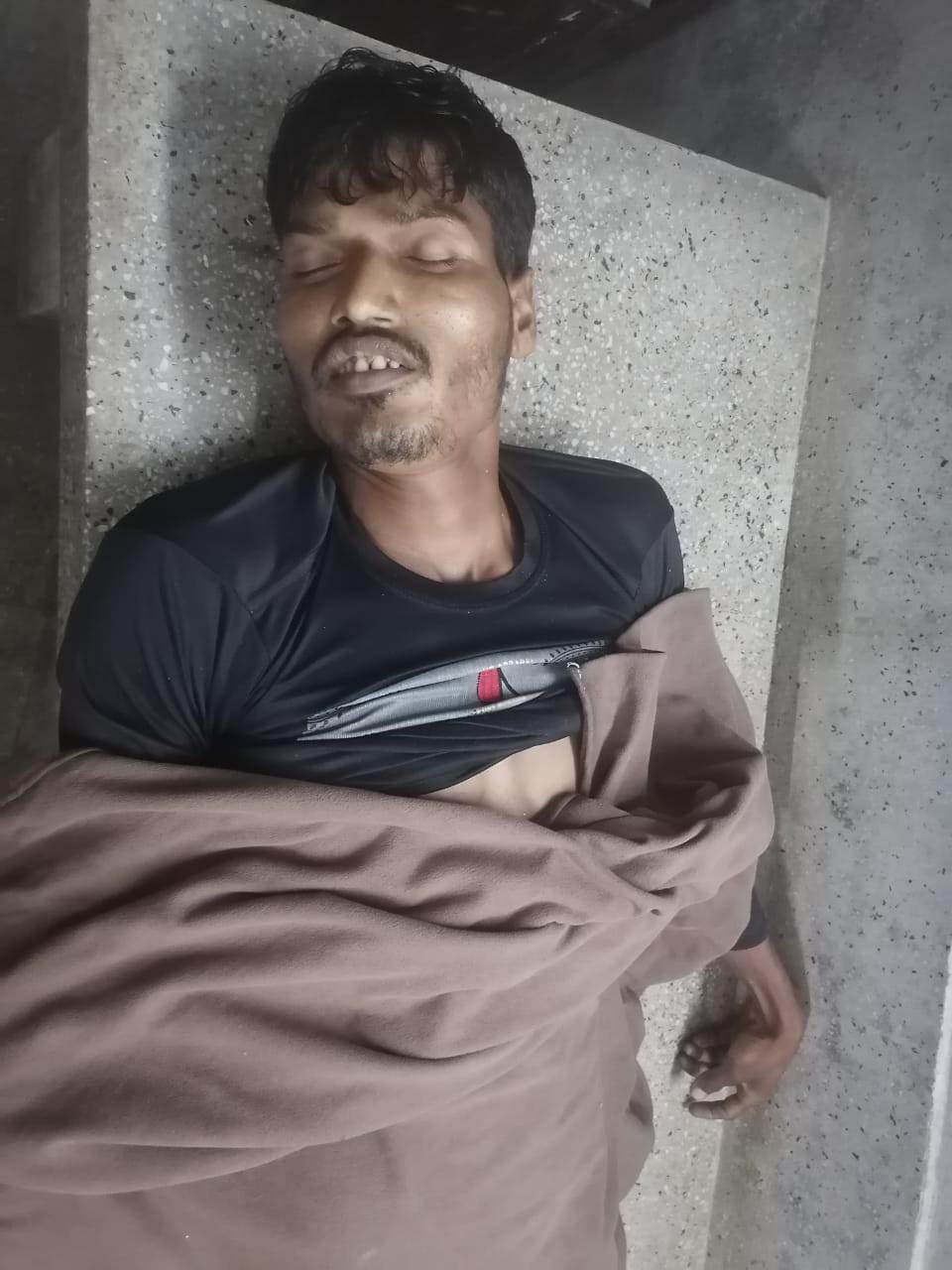 বরিশালে স্পীডবোট ও মাছ ধরার ট্রলারের সংঘর্ষে -১জেলে নিহত