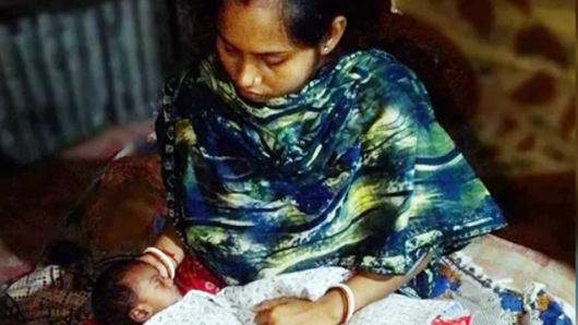 কীর্তনখোলার তীর থেকে উদ্ধার সেই শিশু ফিরল আপন ঠিকানায়