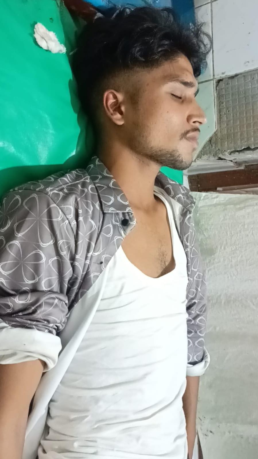 মেহেন্দিগঞ্জে দুই ছাত্রদল নেতাকে মারধর করার অভিযোগ