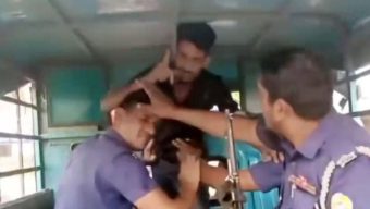 বরিশালে পুলিশ ভ্যান থেকে ছাত্রদল কর্মীকে ছিনতাই, গ্রেফতার ২