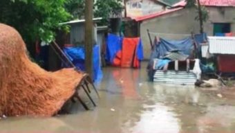 ঝালকাঠিতে টানা ভারী বর্ষণে শহর অচল, জলাবদ্ধতায় ভোগান্তি চরমে