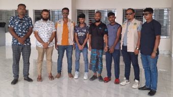 বরিশালে প্রেমিক-প্রেমিকা সেজে অটোরিকশা ভাড়া করে ছিনতাই, গ্রেপ্তার ৩
