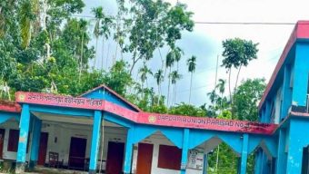 নলছিটিতে চাঁদা না পেয়ে ইউপি কার্যালয়ে বিএনপি নেতার তালা, সেবা বঞ্ছিত ইউনিয়নবাসী
