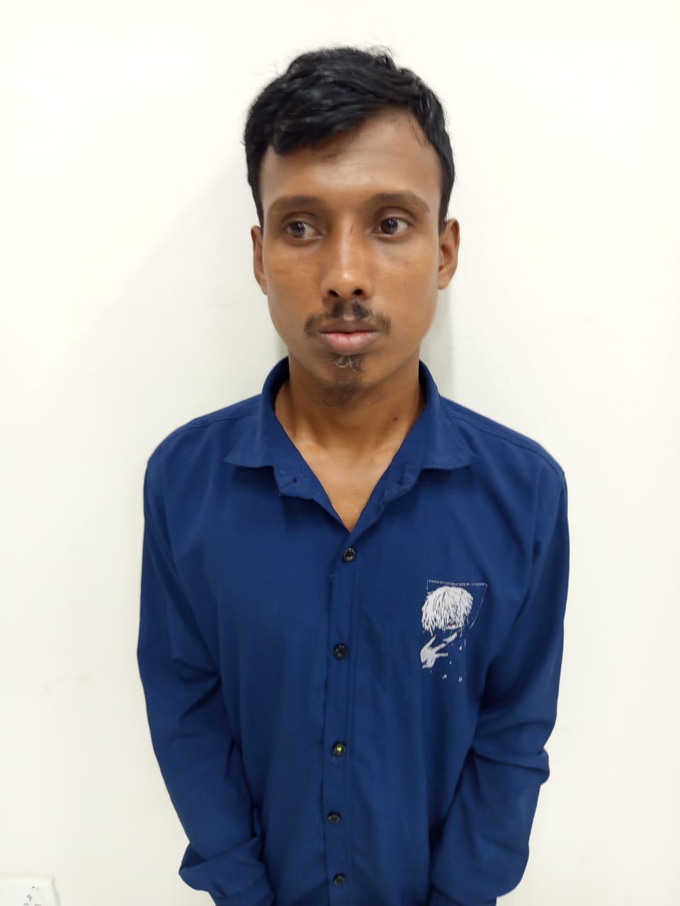 বরিশালে ডিবি পুলিশের অভিযানে ৫ কেজি গাঁজাসহ আটক-১