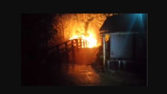 গৌরনদীতে রাতের আধাঁরে অগ্নি*কা*ণ্ডে দোকান পু*ড়ে ছাই