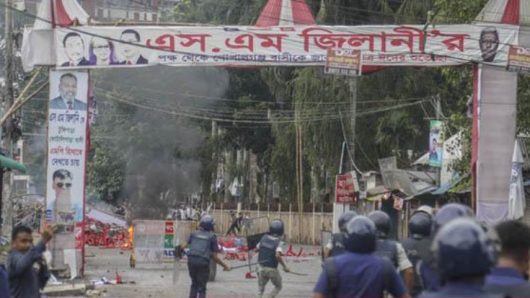 গোপালগঞ্জে এনসিপির সমাবেশ ঘিরে হামলা-সংঘর্ষে নিহত ৪, ২২ ঘন্টার কারফিউ