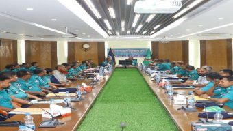 বরিশাল মহানগর পুলিশের মাস্টার প্যারেড মাসিক কল্যাণ সভা ও অপরাধ পর্যালোচনা সভা অনুষ্ঠিত