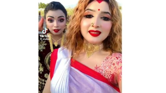 বরিশালে মুসলিম মেয়েকে দূর্গা’র সাজ,ইসলাম ধর্মকে অবমাননা (পর্ব-১