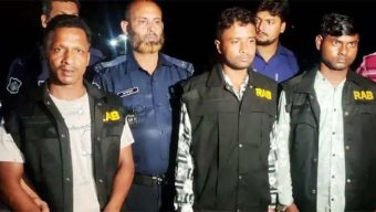 বরিশালে র‍্যাব পরিচয়ে ছিনতাই: শ্রমিকদল নেতাসহ গ্রেপ্তার ৩