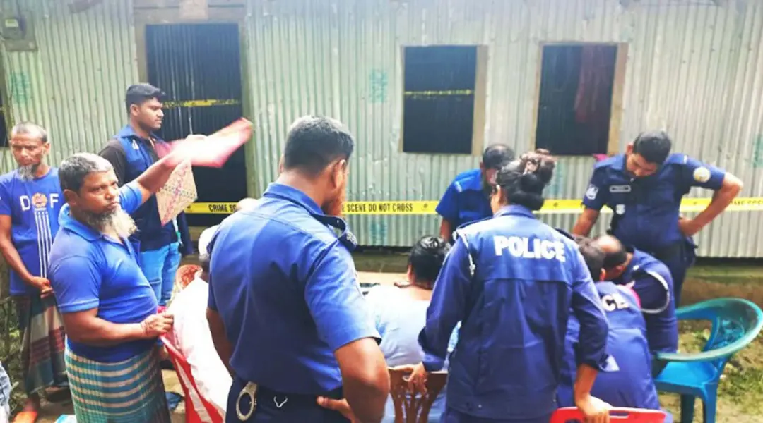 বরগুনায় স্ত্রীর গলাকাটা ও স্বামীর ঝুলন্ত মরদেহ উদ্ধার