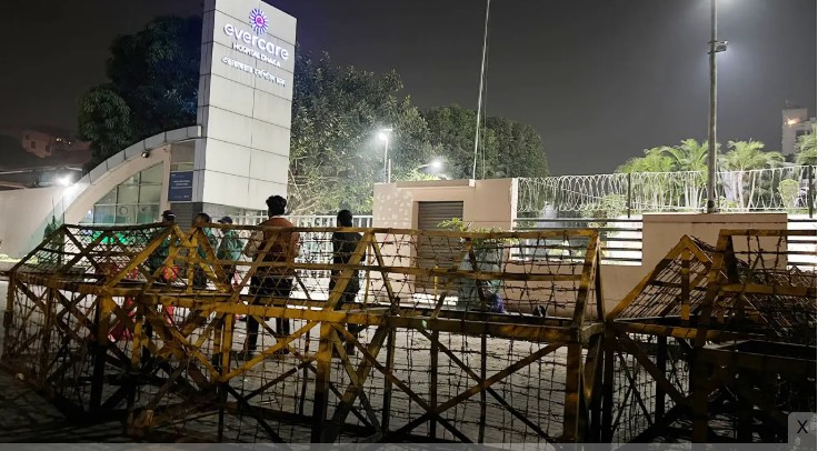 এভারকেয়ারে নিরাপত্তা জোরদার, পুলিশের ব্যারিকেড