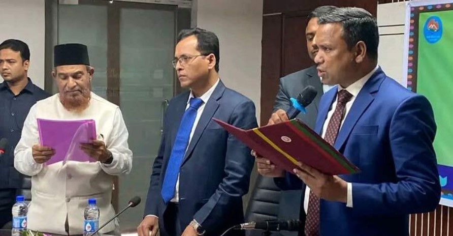 ভোটের চার বছর পর চেয়ারম্যান হলেন জামায়াত নেতা