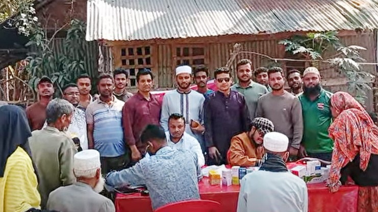 রাজাপুরে ছাত্রদলের ফ্রি মেডিকেল ক্যাম্প