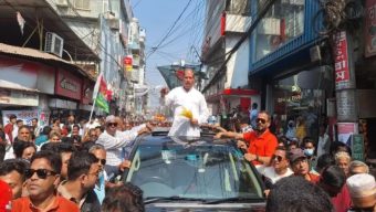 প্রচারণার শেষ দিনে বিএনপি প্রার্থীর গণমিছিলে জনস্রোত