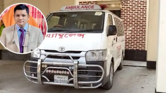 অ্যাম্বুলেন্স থেকে শিশু রোগী নামিয়ে দিলেন স্বাস্থ্য কর্মকর্তা
