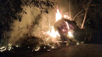 দুমকিতে আগুনে বিধবার বসতঘর পুড়ে ছাই