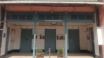 বরিশালে আইনজীবীদের আদালত বর্জন, ভবন তালাবদ্ধ