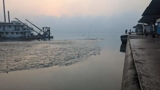 নাব্য সংকটে পটুয়াখালী লঞ্চঘাট, ঈদের আগে ভোগান্তি বাড়ার শঙ্কা