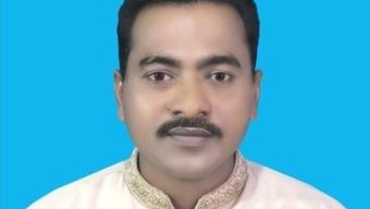 কলাপাড়ায় বিচারের দাবিতে স্বামীর মরদেহ নিয়ে থানায় স্ত্রী-সন্তান