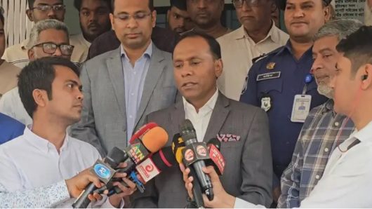কর্মকর্তা অনুপস্থিত, বিধি অনুসারে ব্যবস্থা নেওয়ার আশ্বাস প্রতিমন্ত্রীর