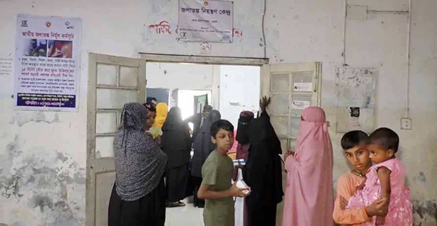 ভোলার হাসপাতালে নেই জলাতঙ্ক রোগের ভ্যাকসিন