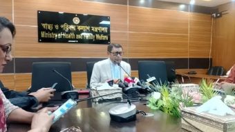 ডিউটি ফাঁকি দিয়ে ব্যক্তিগত রোগী দেখায় চিকিৎসকের লাইসেন্স স্থগিত