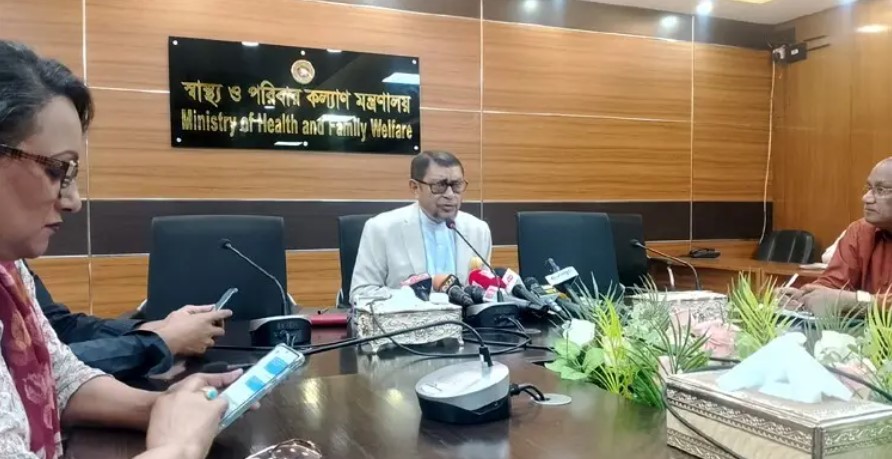 ডিউটি ফাঁকি দিয়ে ব্যক্তিগত রোগী দেখায় চিকিৎসকের লাইসেন্স স্থগিত