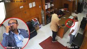 অফিস কক্ষে এজিএমের ‘পিস্তল মহড়া’, ব্যবসায়ীদের মধ্যে আতঙ্ক