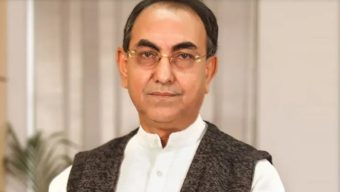 এয়ার অ্যাম্বুলেন্সে সিঙ্গাপুরের উদ্দেশে রওনা হয়েছেন মির্জা আব্বাস