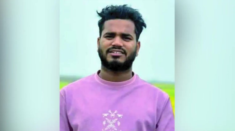 পুলিশের হাত থেকে হ্যান্ডকাফসহ পালিয়ে গেল আসামি