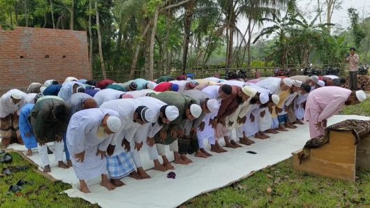 পিরোজপুরে ১০ গ্রামে ঈদুল ফিতর উদ্‌যাপন