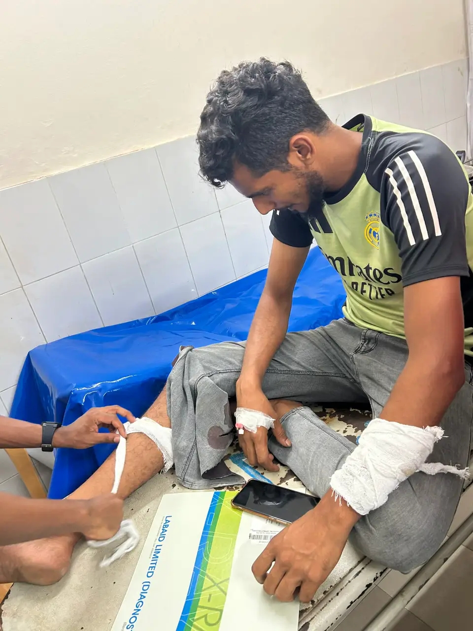 নগরীতে দূর্বৃত্তদের দেশীয় অস্ত্রের কোপে এক যুবক আহত