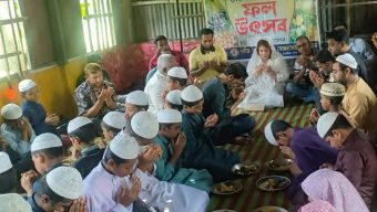 বরিশালে সুবিধা বঞ্চিত শিশুদের নিয়ে ফল উৎসব পালিত:আফরোজা খানম নাসরীন