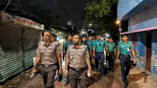 বরিশালে মাদক বিরোধী সাঁড়াশি অভিযানে গাঁজা রফিক’সহ আটক ৫