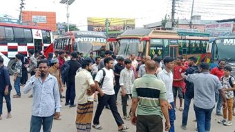 বরিশাল থেকে সারা দেশে বাস চলাচল বন্ধ