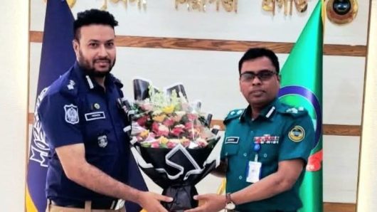 বরিশাল বিএমপি পুলিশ কমিশনার ও রেঞ্জ ডিআইজির সাথে আরআরএফ কমান্ডেন্টের সৌজন্য সাক্ষাৎ