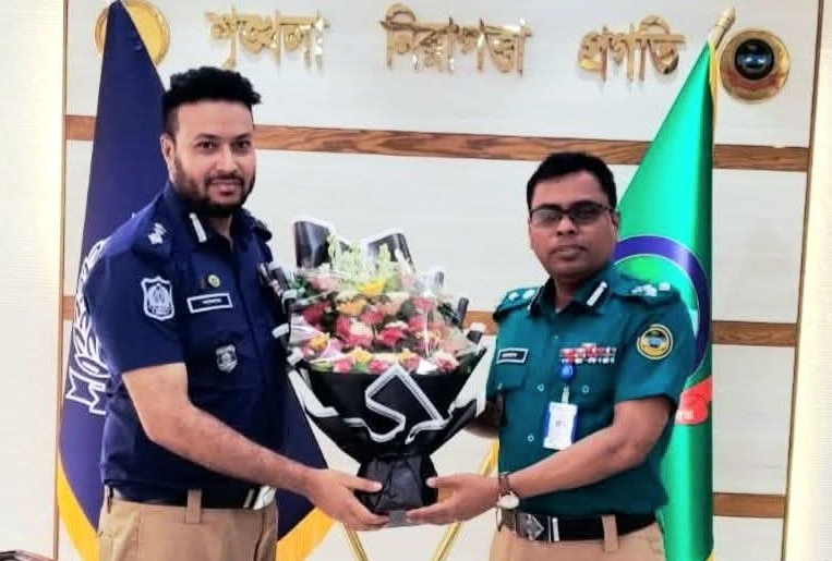 বরিশাল বিএমপি পুলিশ কমিশনার ও রেঞ্জ ডিআইজির সাথে আরআরএফ কমান্ডেন্টের সৌজন্য সাক্ষাৎ
